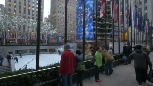 Ijsbaan Bij Rockefeller Center New York Verenigde Staten — Stockvideo