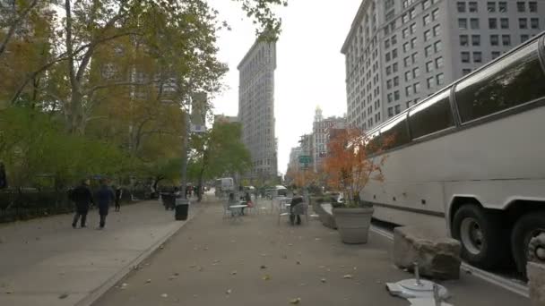 Fifth Avenue Med Folk Som Kopplar New York Usa — Stockvideo
