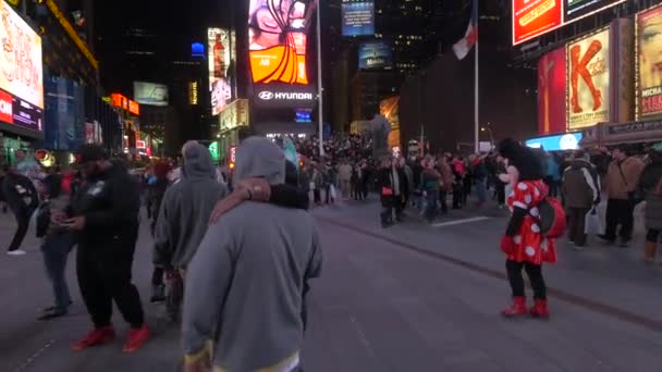 Costumed People Times Square New York Usa — Stock Video