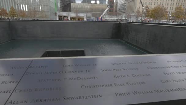 Namen Het Bronzen Paneel Tijdens Het Memorial New York Usa — Stockvideo