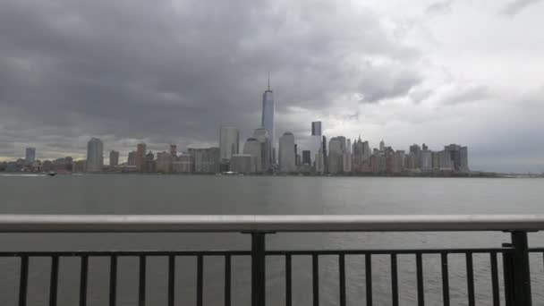 オーウェン グランディ公園から見たマンハッタン — ストック動画