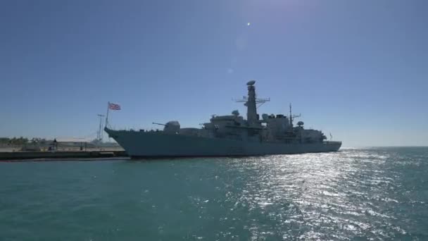 Barco Militar Anclado Puerto — Vídeos de Stock