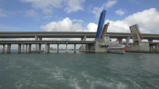 ビスケーン湾の可動橋 — ストック動画