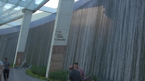 Wall Watervallen Het Aria Hotel Las Vegas Verenigde Staten Van — Stockvideo