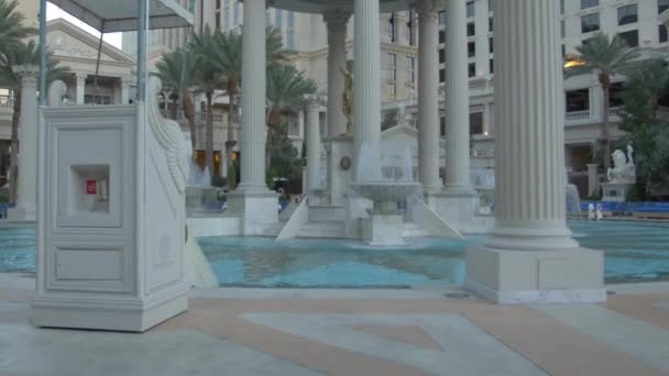 アメリカ合衆国ラスベガスの神の庭の噴水とパビリオン — ストック動画