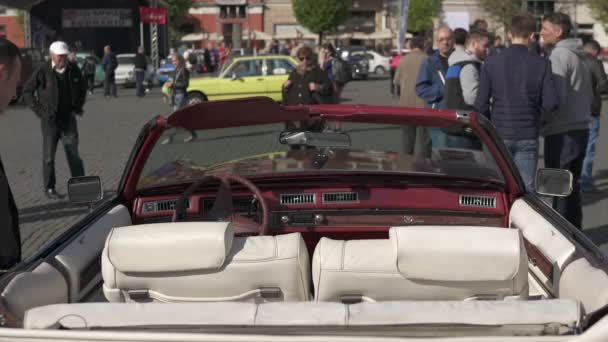 Interior Viejo Cadillac — Vídeos de Stock