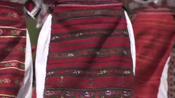 Faldas Rumanas Tradicionales Cerca — Vídeos de Stock