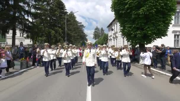 Fanfare Πορεία Στο Δρόμο — Αρχείο Βίντεο