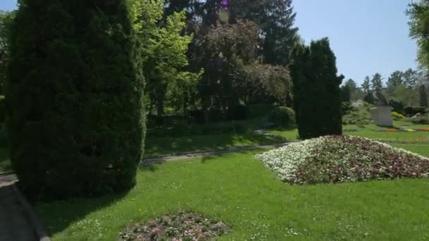 Pessoas Jardim Botânico Cluj Napoca — Vídeo de Stock