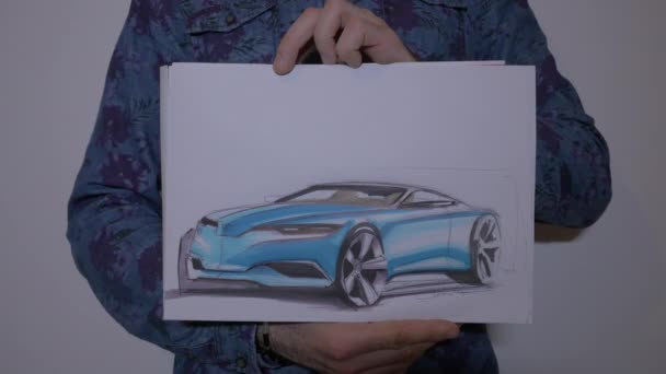 Imágenes Holding Dibujo Del Coche — Vídeos de Stock