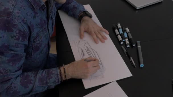 Руки Человека Рисуют Машину — стоковое видео