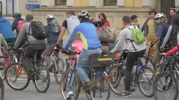 Motociclistas Uma Rua — Vídeo de Stock