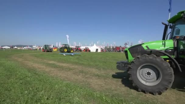 Tractores Ensaio Feira Comércio Agraria — Vídeo de Stock