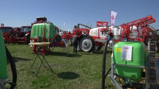 Agrifac Trailer Sprayer Виставка Agraria Fair — стокове відео