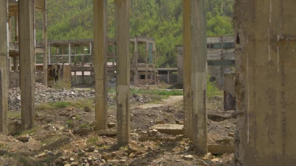 Ruinas Hall Vistas Una Zona Industrial — Vídeo de stock