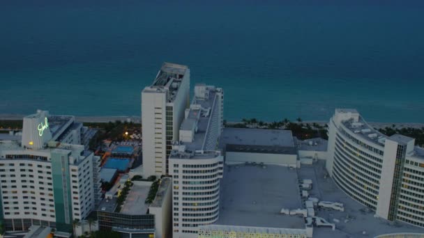 Miami Beach Amerika Birleşik Devletleri Sahillerindeki Otellerin Havadan Görüntüsü — Stok video