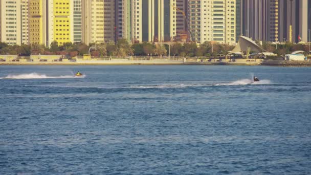 Riding Jet Ski Abu Dhabi — Αρχείο Βίντεο