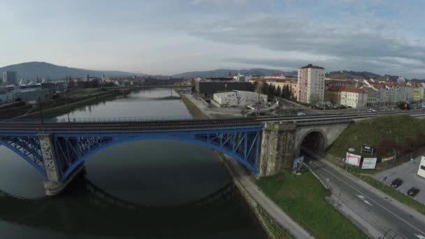 Maribor Daki Demiryolu Köprüsünün Havadan Görünüşü — Stok video