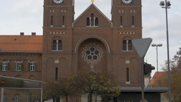 Die Basilika Unserer Mutter Der Barmherzigkeit Maribor — Stockvideo