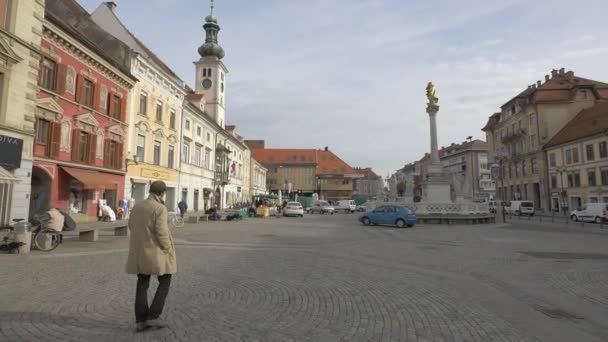Κεντρική Πλατεία Και Κολώνα Πανούκλα Maribor — Αρχείο Βίντεο