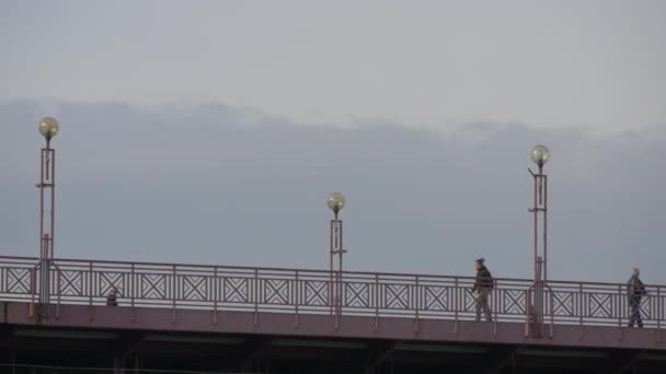 Pan Rechts Van Oude Brug Maribor — Stockvideo