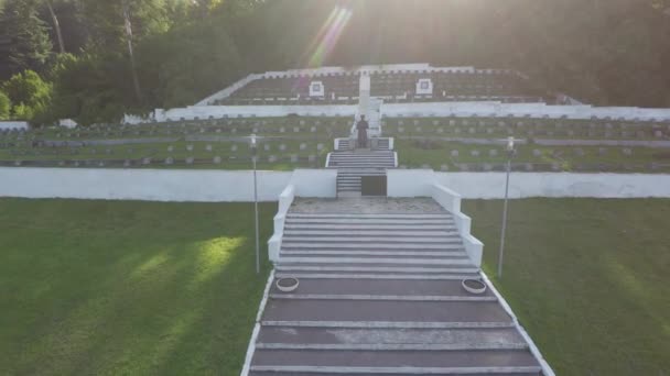 Aerial View Sprenghi Heroes Cemetery — Stock Video