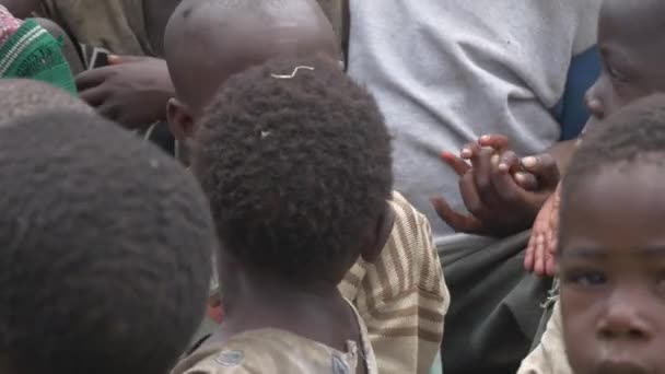 Afrikalı Çocuklara Yakın Bakış — Stok video