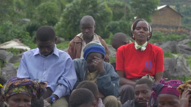 Africano Pessoas Orando Livre — Vídeo de Stock