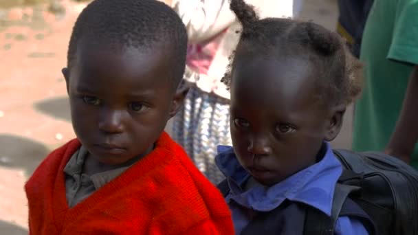 Közelkép Két Afrikai Gyerekről — Stock videók