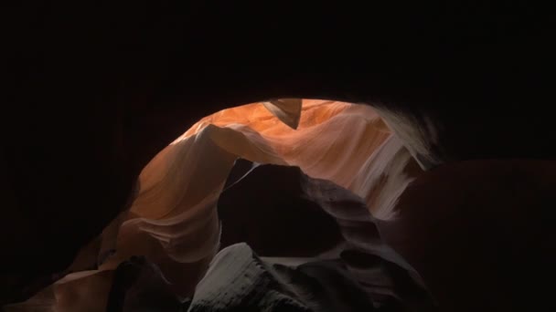 Πορτοκαλί Βράχια Στο Antelope Canyon — Αρχείο Βίντεο