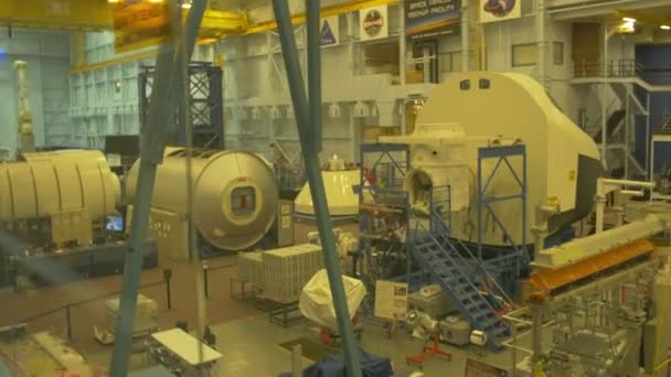 Spacecraft Crew Cabin Modules — Video