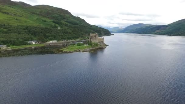 Eilean Donan Κάστρο Άποψη — Αρχείο Βίντεο