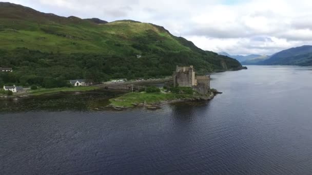 Pohled Hrad Eilean Donan — Stock video