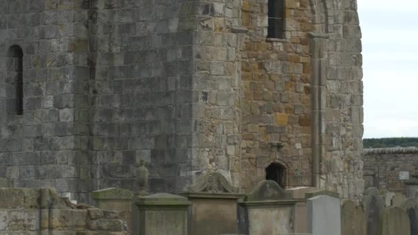 Blick Auf Einen Steinernen Turm — Stockvideo