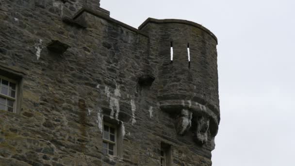 Hörnbalkong Eilean Donan Castle — Stockvideo