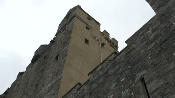 Muralhas Torre Castelo Donan Eilean — Vídeo de Stock