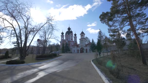 Allee Zum Orthodoxen Kloster Old Orhei — Stockvideo