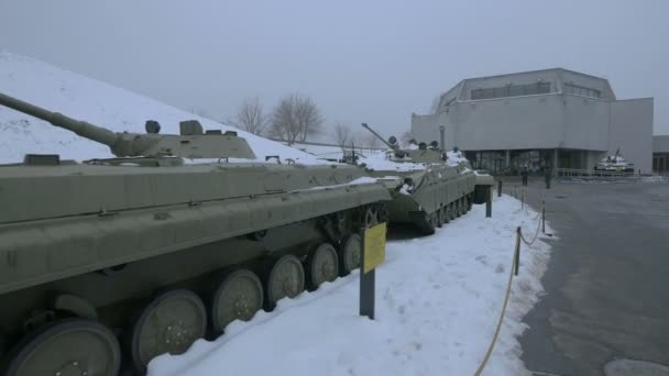Savaş Müzesinde Ordu Tankları — Stok video