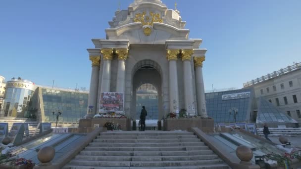 Denkmal Fuß Des Unabhängigkeitsdenkmals — Stockvideo