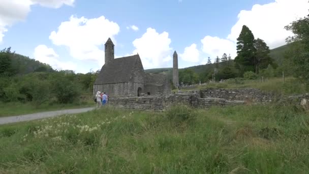 Kaple Kevina Místě Glendaloughova Kláštera — Stock video
