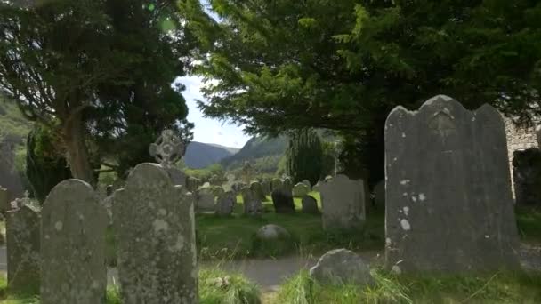 Blick Auf Den Glendalough Cemetery — Stockvideo