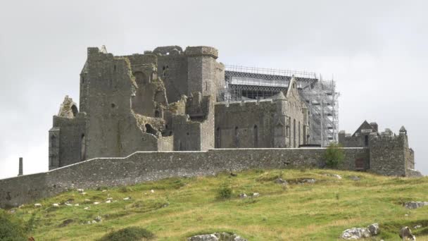 Reruntuhan Dan Perancah Kapel Batu Cashel — Stok Video
