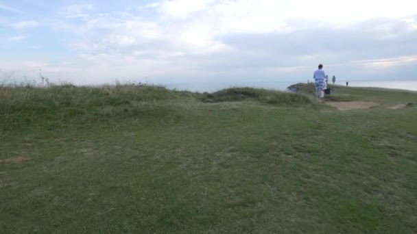 People Seen Edge Beachy Head — Stock Video