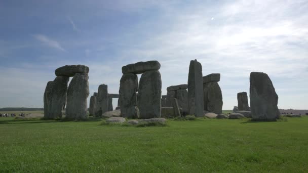 Massiva Stenar Vid Stonehenge Monument — Stockvideo