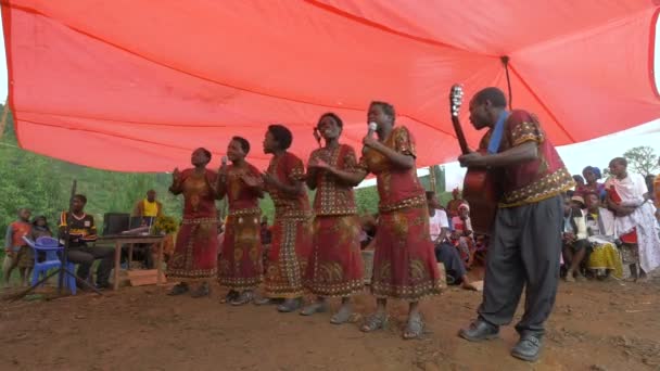 Mulheres Africanas Cantando Balançando — Vídeo de Stock