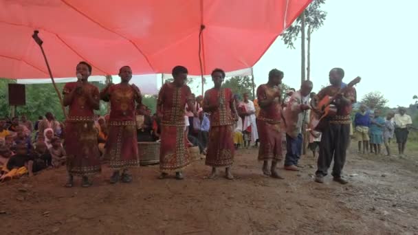 Αφρικανικές Γυναίκες Χορεύουν Και Τραγουδούν — Αρχείο Βίντεο