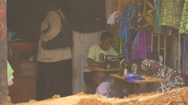 Footage Uganda Lifestyle Women Sewing Tailor Shop Kabale Uganda — Stockvideo
