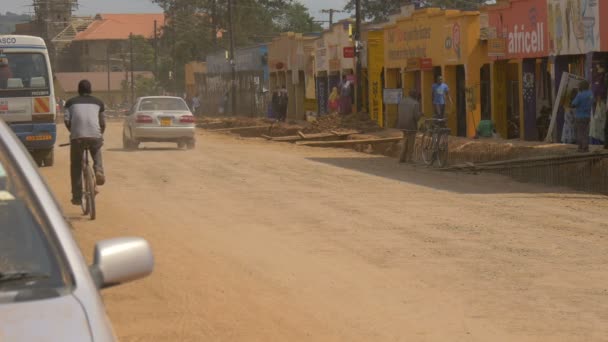 Autók Motorkerékpárok Egy Utcán Kabale Uganda — Stock videók