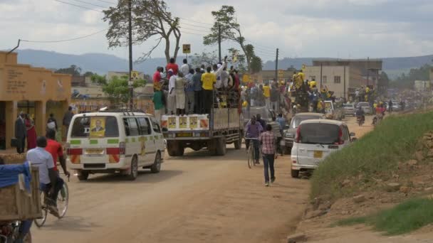 Участники Манифестации Улице Кабале Уганда — стоковое видео