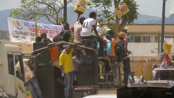 Peuple Africain Manifestant Dans Rue — Video